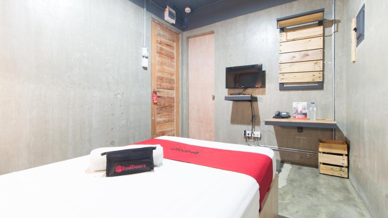 RedDoorz Plus @ Taft North Mandurriao Iloilo City Exterior foto